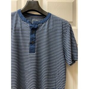 Gap Men's Small Short Sleeve Nautical Striped‎ Navy & White Henley Tee